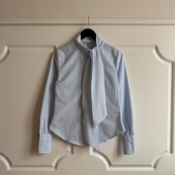 Louise Rømern Pussybow Skjorte, Blue Stripe Poplin